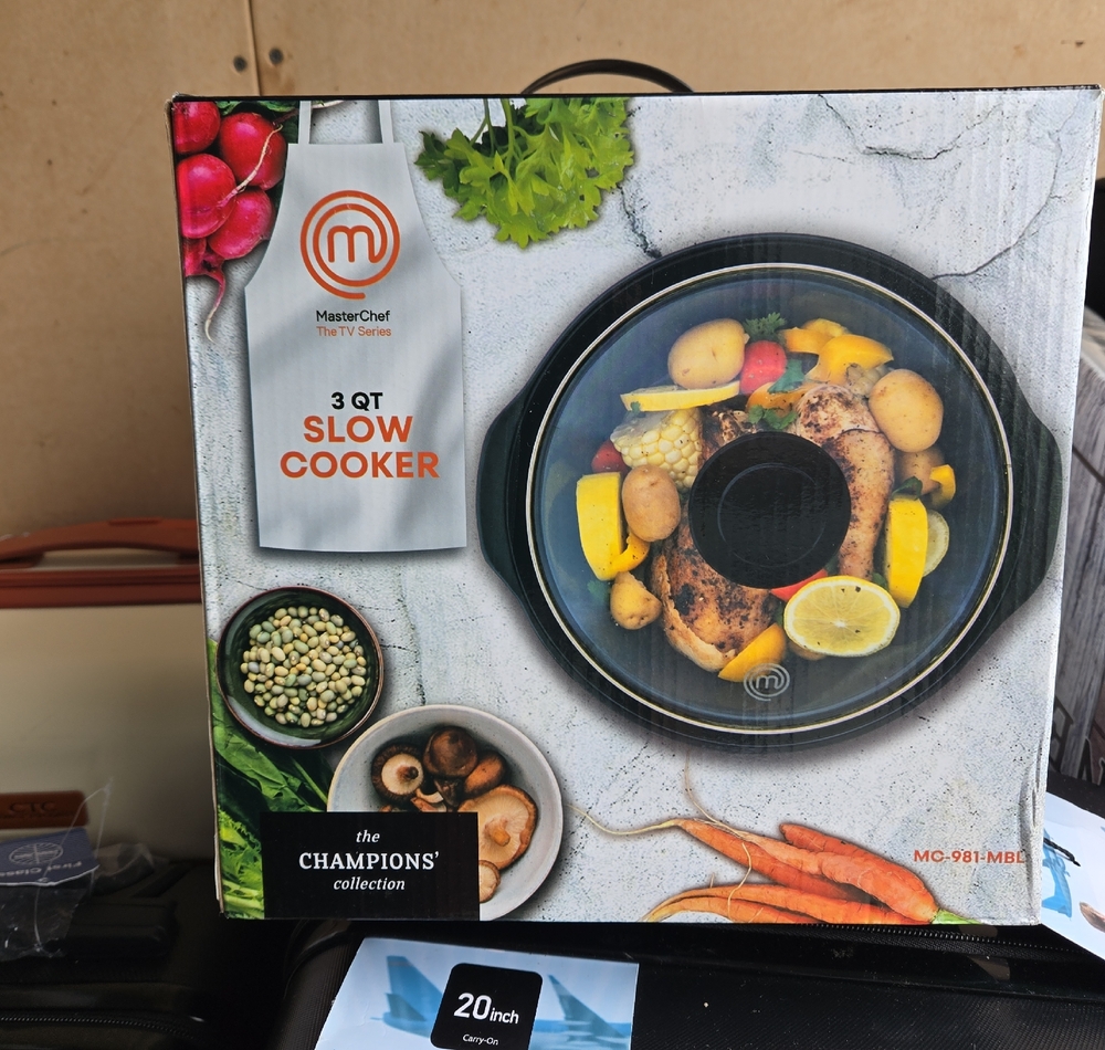 3 QT Slow Cooker - Black